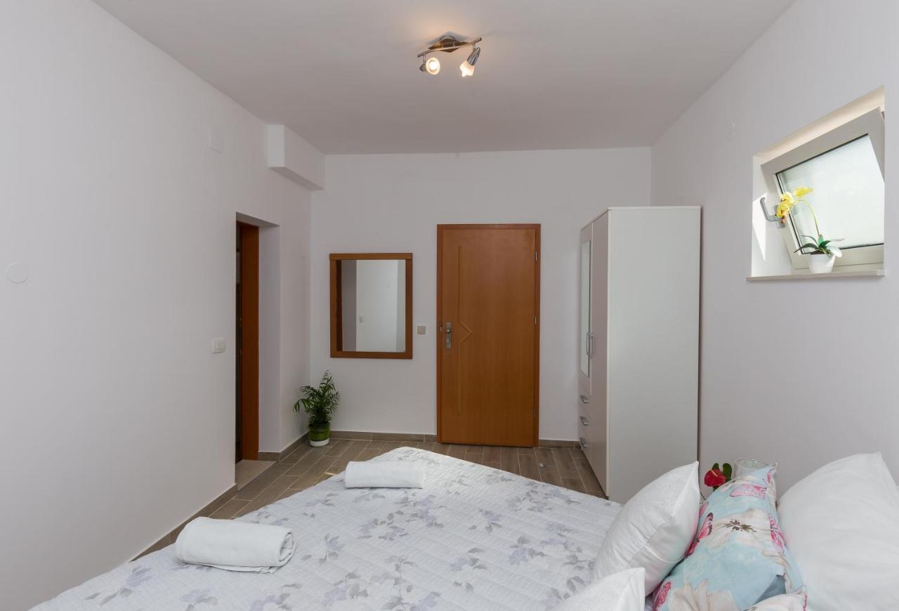 Blazevic Apartment Mlini