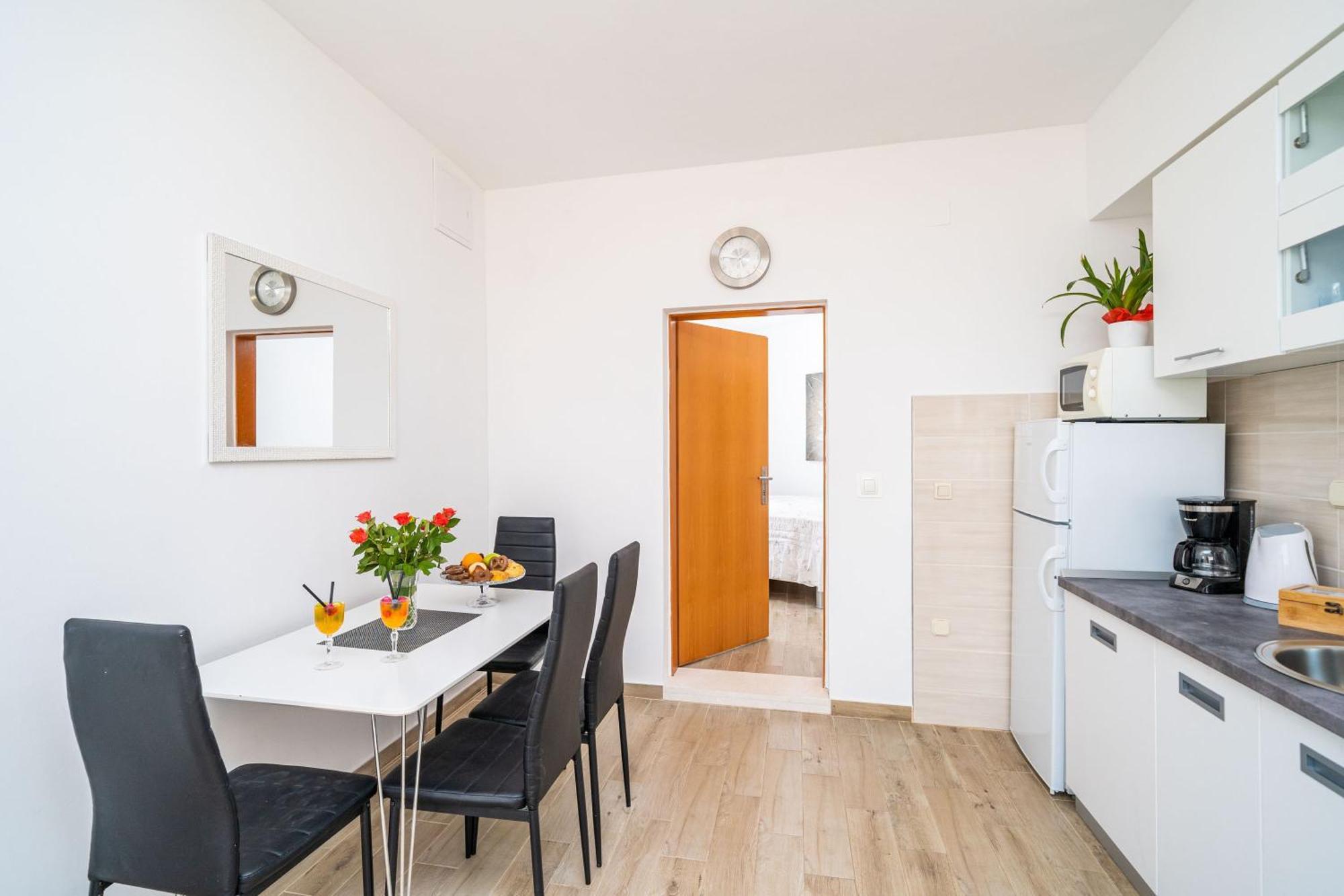 Blazevic Apartment Mlini